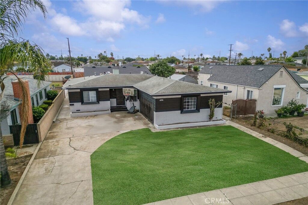 Property Photo:  540 W 118th Street  CA 90044 