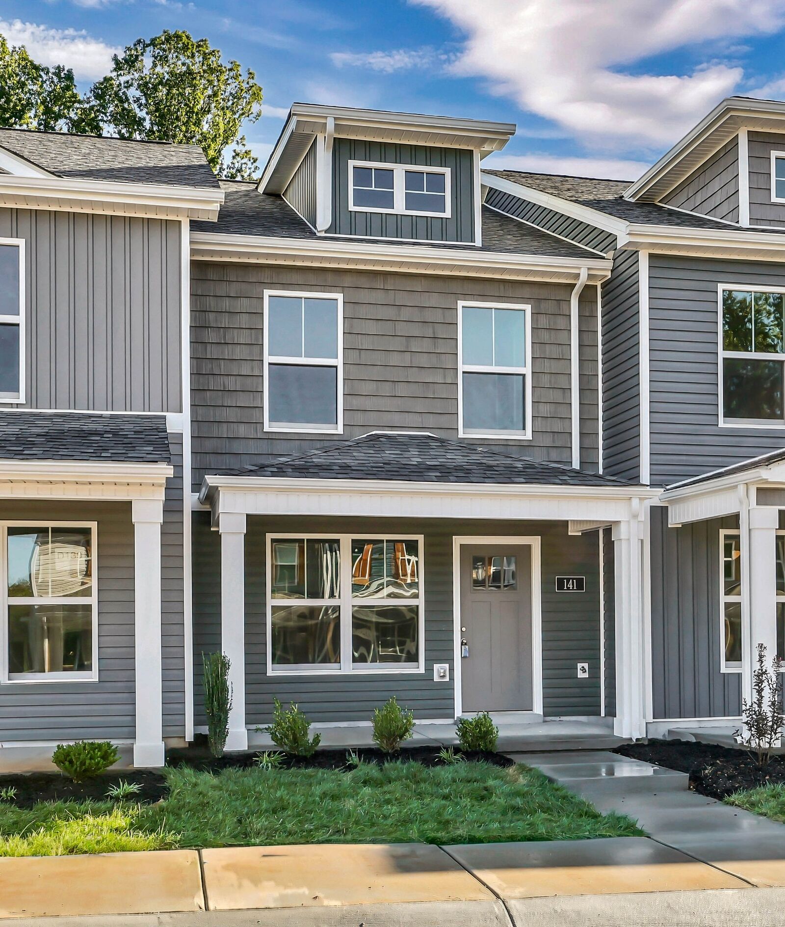 Property Photo:  141 Quarry Point Dr  TN 37043 