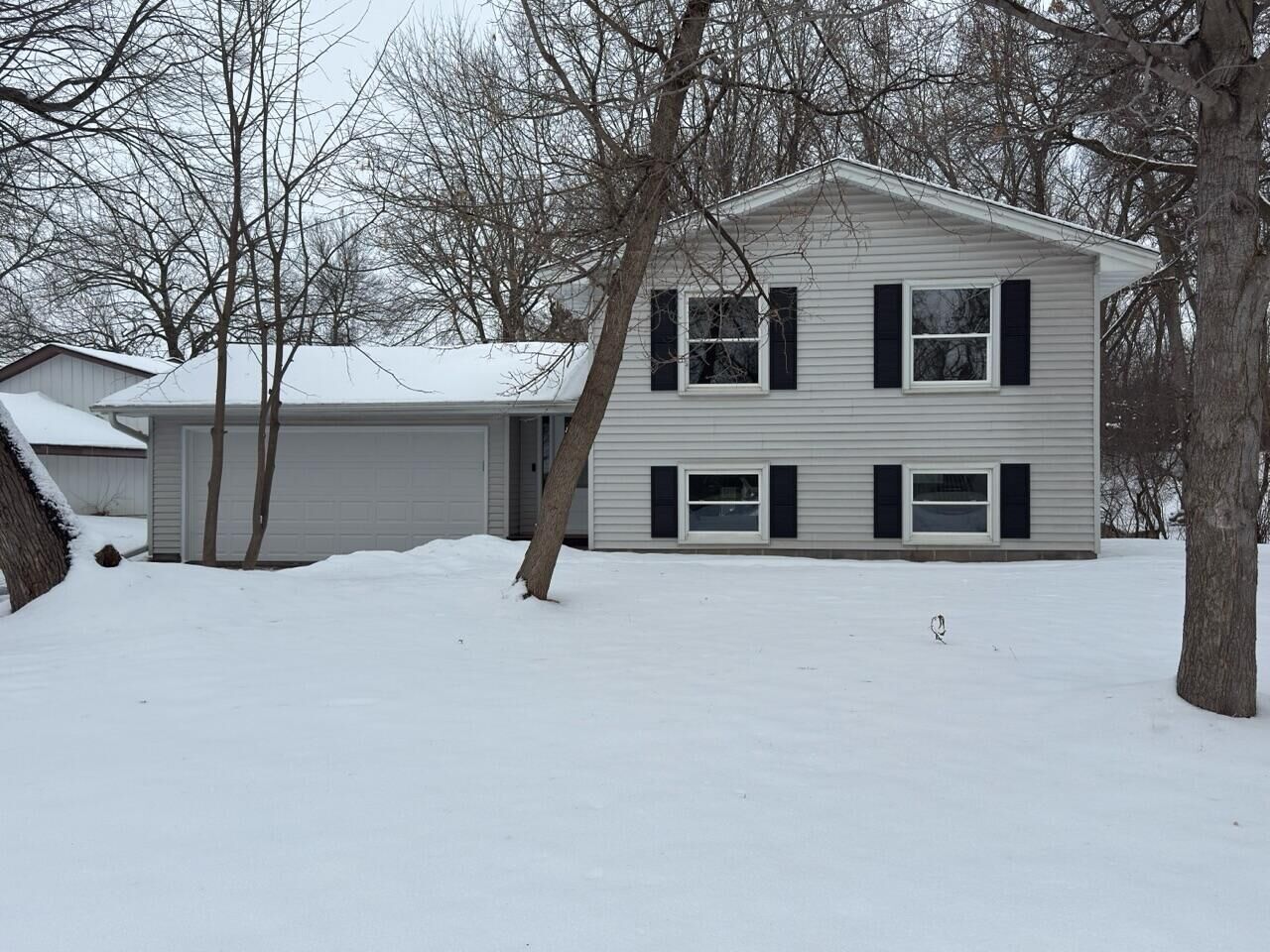 Property Photo:  16059 Cambridge Circle SE  MN 55372 