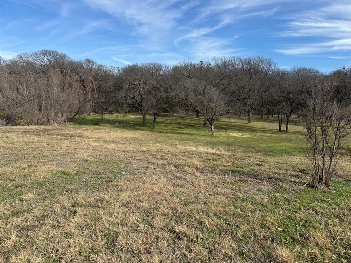 Property Photo:  2459 Creekwood Drive  TX 75104 