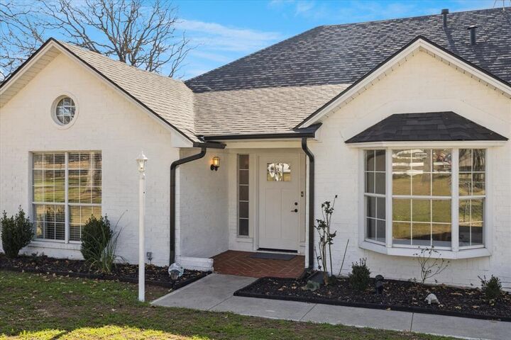 Property Photo:  135 County Road 4929  TX 76071 