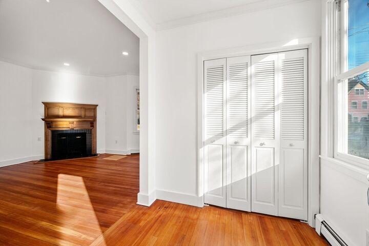 Property Photo:  7 Russell Street 1  MA 02140 