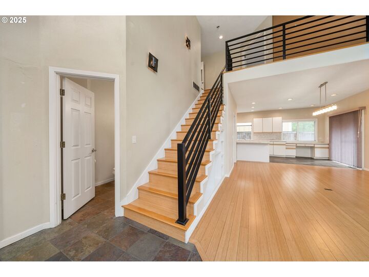 Property Photo:  519 Vermont St  OR 97239 
