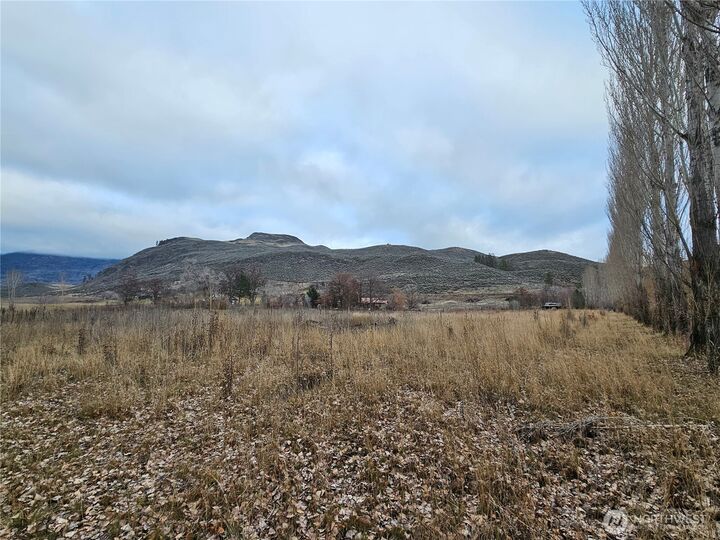 Property Photo:  8 D  Oneil Road  WA 98844 