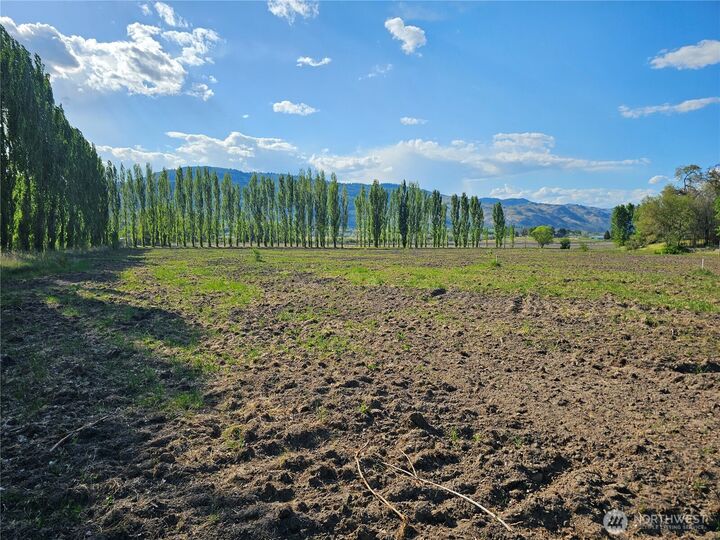 Property Photo:  8 D  Oneil Road  WA 98844 