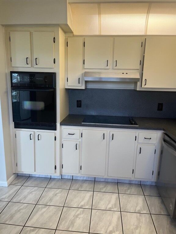 Property Photo: 16441 Blatt Boulevard 204 FL 33326