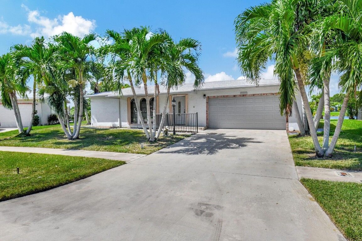 Property Photo:  14697 Sunny Waters Lane  FL 33484 