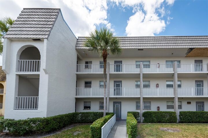 Property Photo:  8515 Sunrise Lakes Boulevard 301  FL 33322 