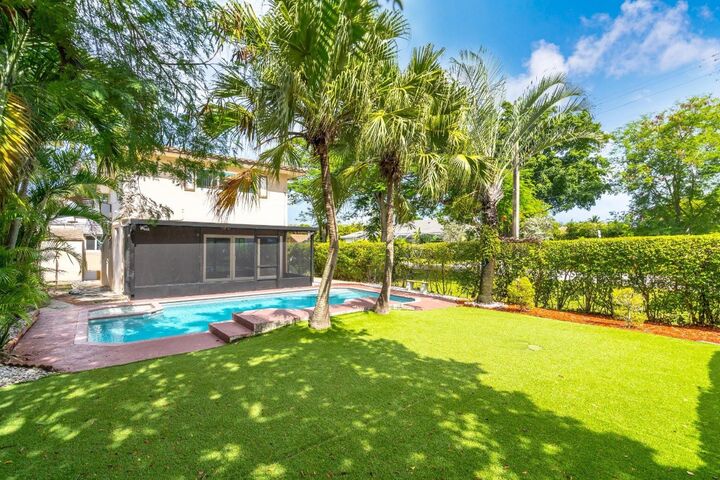 Property Photo:  3981 NW 81st Terrace  FL 33065 