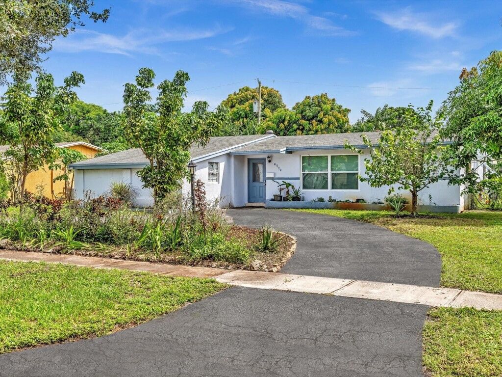 Property Photo:  4772 NW 4th Street  FL 33317 