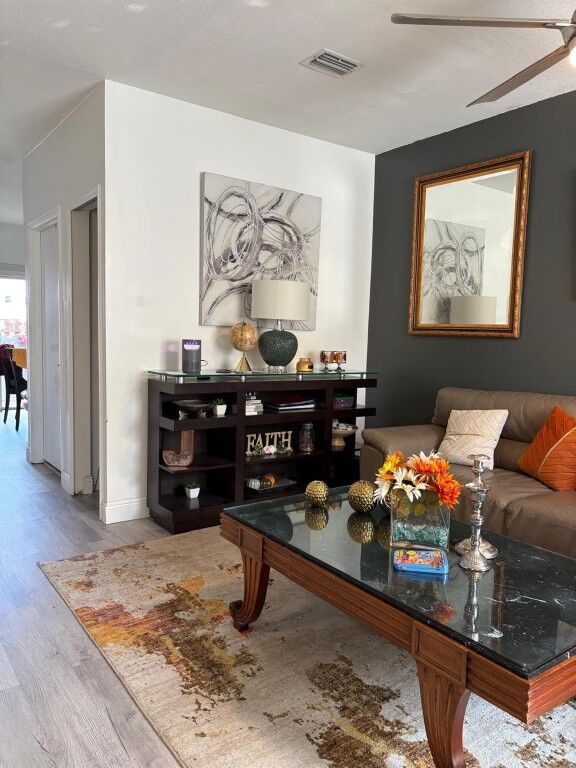 Property Photo:  1571 SE 31st Court  FL 33035 