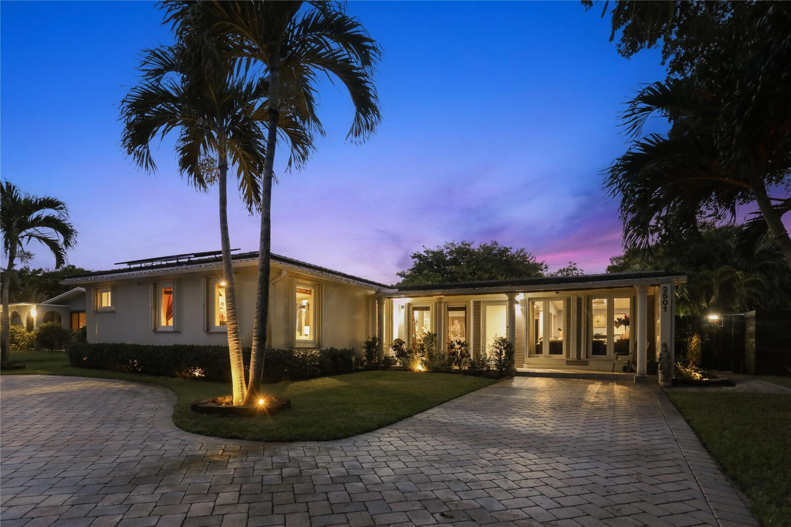 Property Photo: 2501 NW 8th Avenue FL 33311