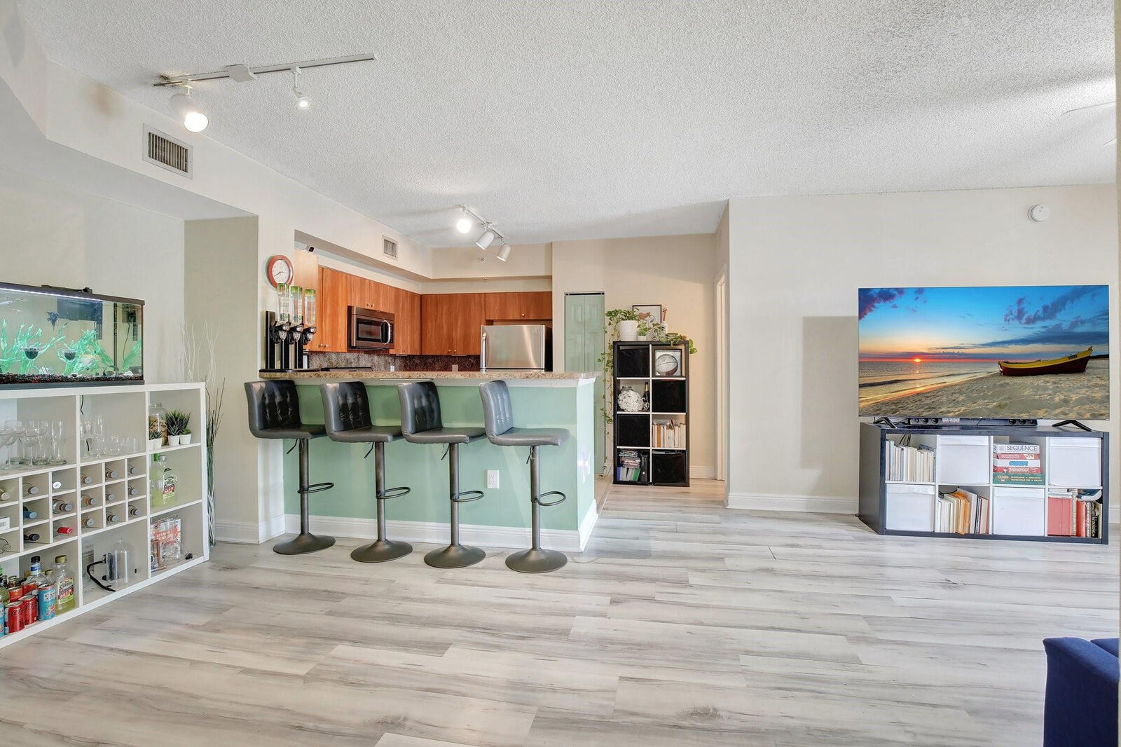 Property Photo: 2090 W Preserve Way 206 FL 33025