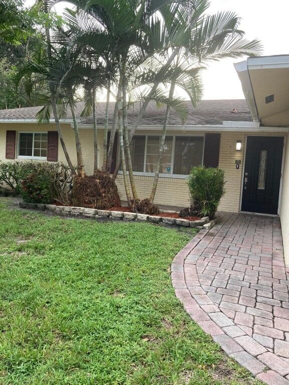 Property Photo:  6721 NW 26th Avenue  FL 33309 