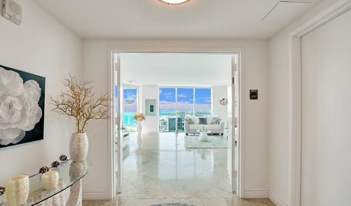 Property Photo: 101 S Fort Lauderdale Beach Boulevard 2207 FL 33316