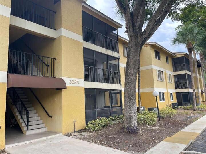 Property Photo: 3083 N Oakland Forest Drive 308 FL 33309