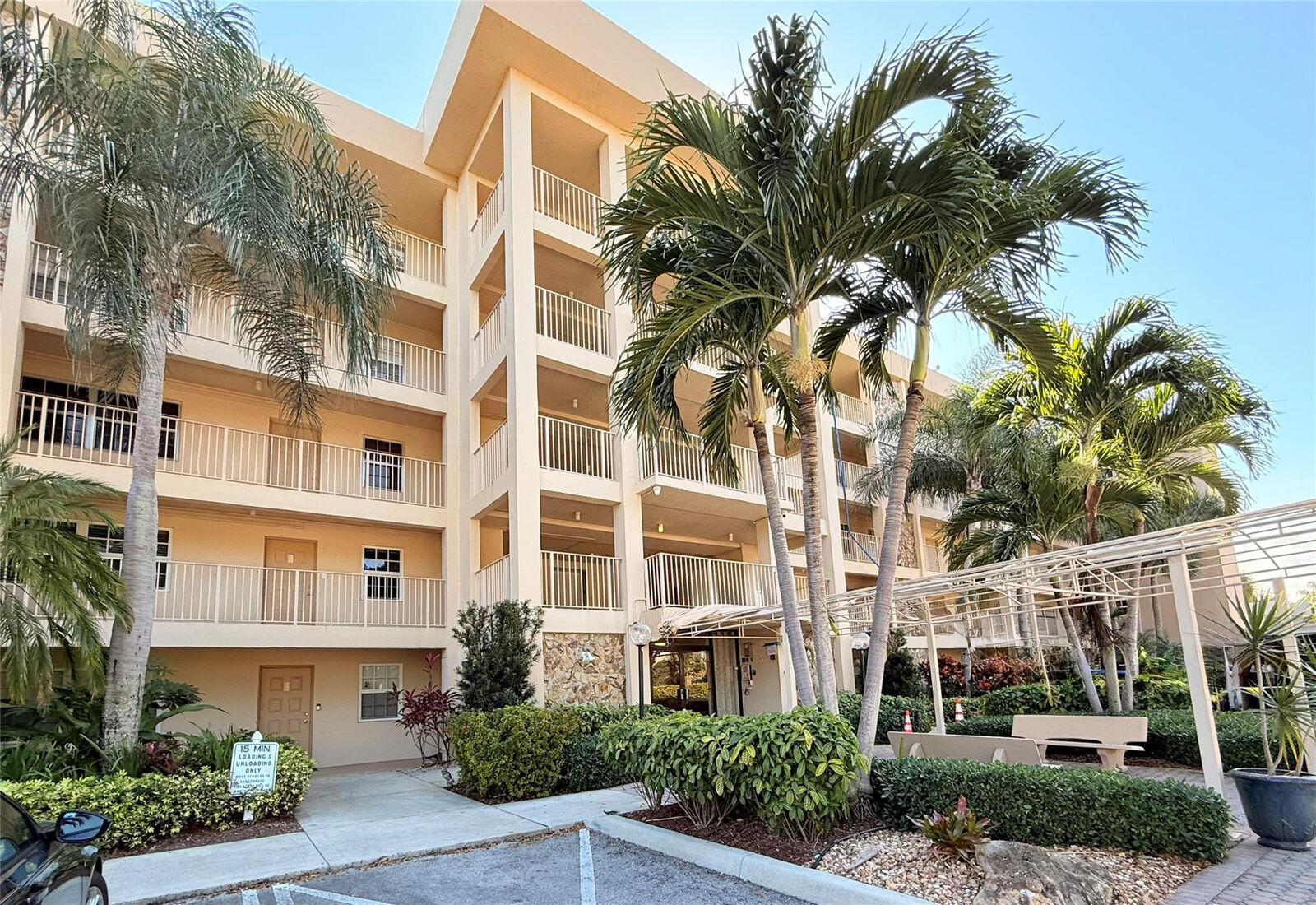 Property Photo: 4030 W Palm Aire Drive 402 FL 33069