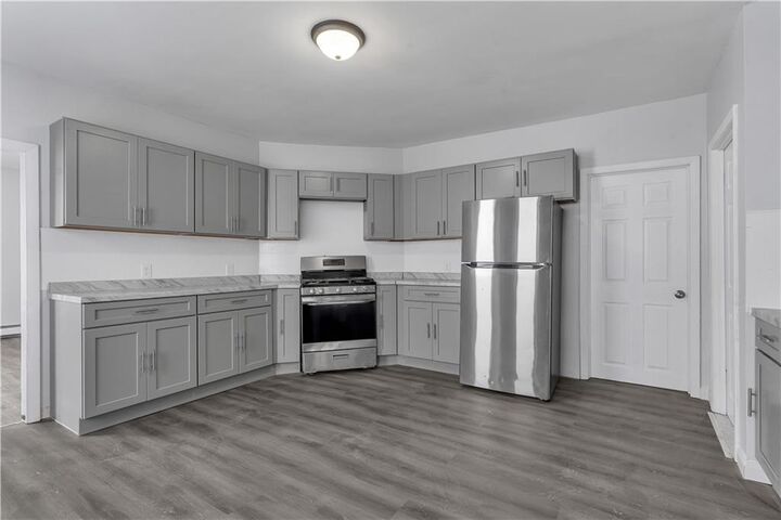 Property Photo:  52 Bellevue Avenue 1  RI 02895 