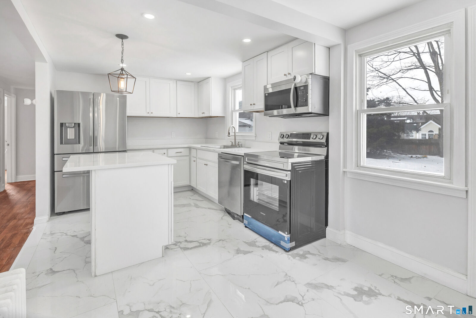 Property Photo:  8 River Road  CT 06512 