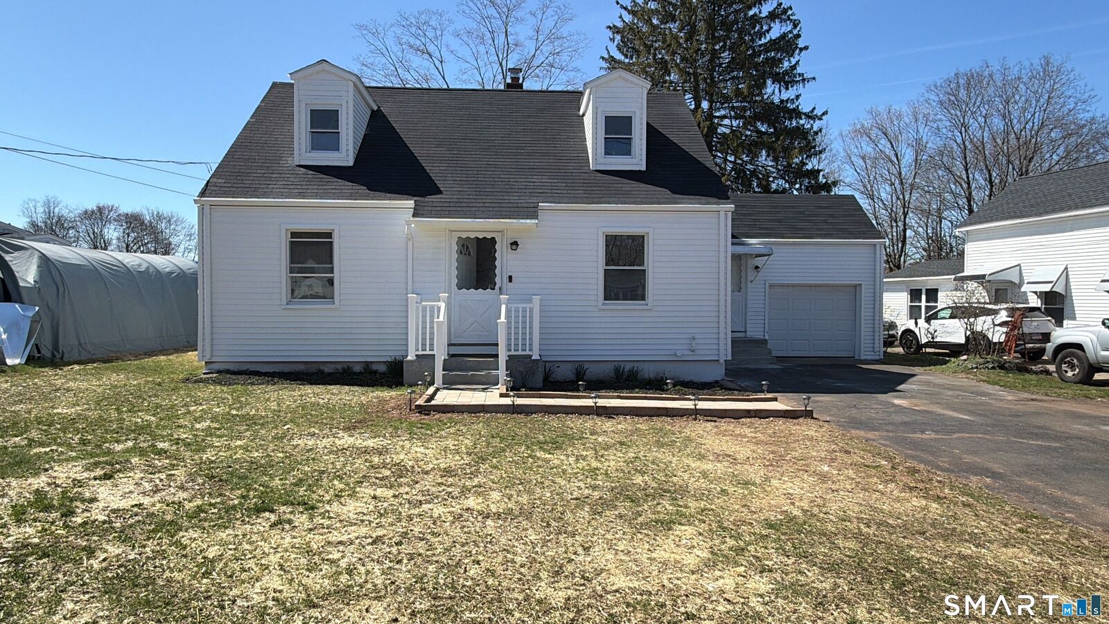 Property Photo: 8 River Road CT 06512