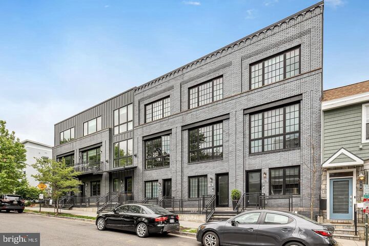 Property Photo:  774 Girard Street NW 2W  DC 20001 