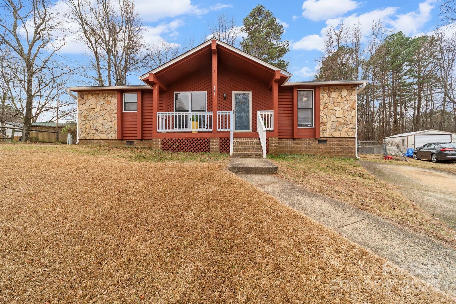 Property Photo:  7804 Haverstraw Court  NC 28212 