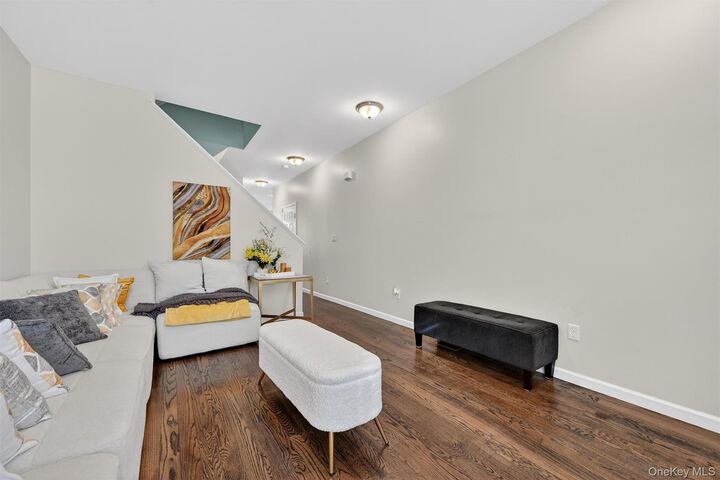 Property Photo:  76 Magnolia Park Road  NY 10940 