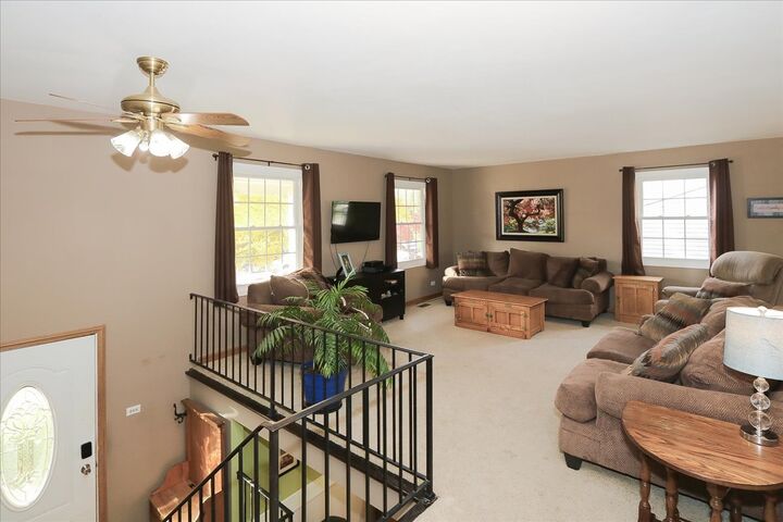 Property Photo:  760 Checker Drive  IL 60089 