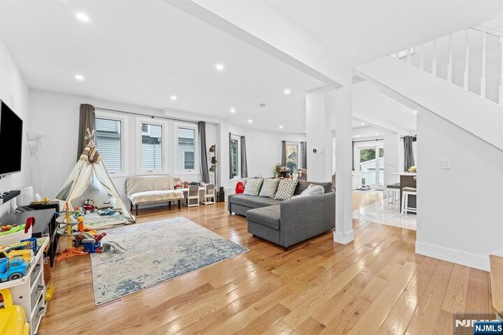 Property Photo:  88 Montross Avenue  NJ 07070 