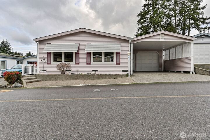 Property Photo:  32820  20th Avenue S 14  WA 98003 