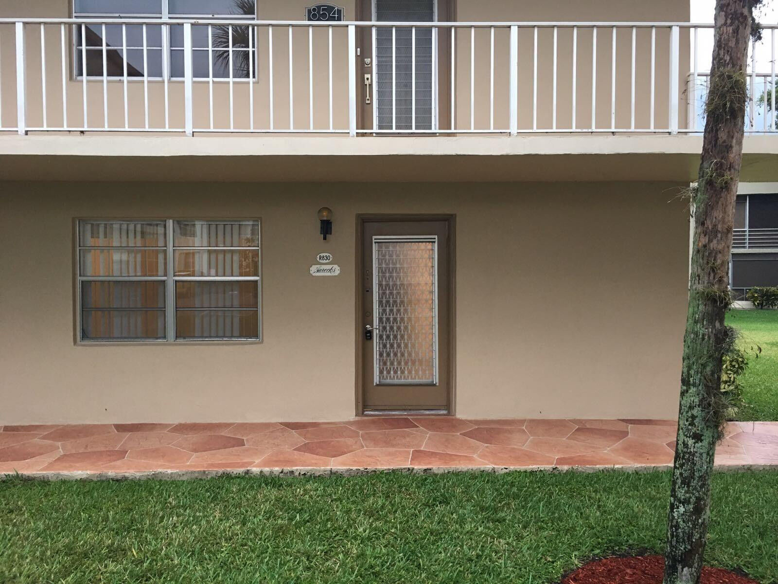 Property Photo:  830 Normandy R 830  FL 33484 