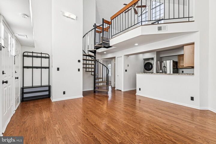 Property Photo:  6006 Curtier Drive F  VA 22310 