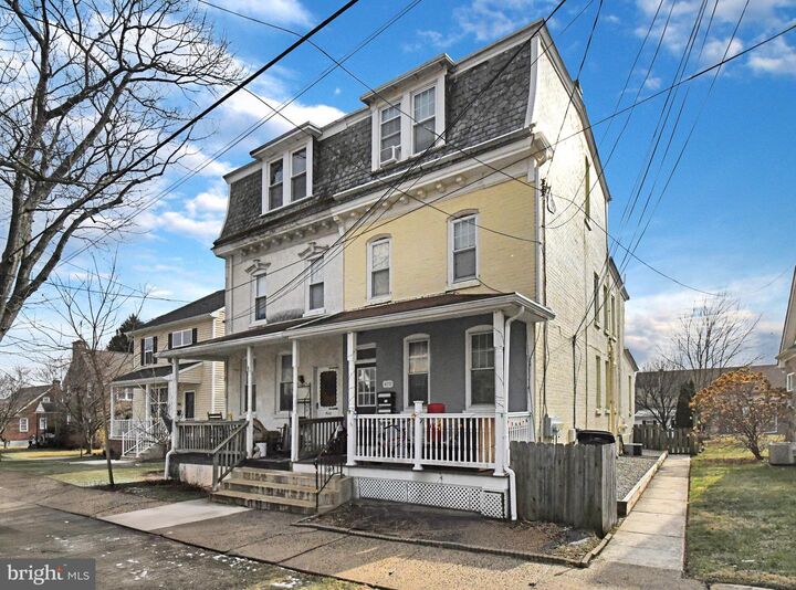Property Photo:  470 Emmett Street Apt #1  PA 19460 