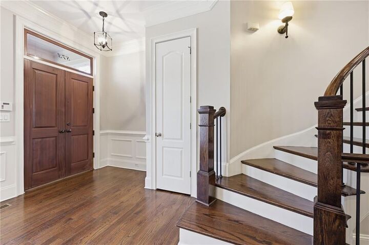 Property Photo: 873 Inman Village Parkway NE GA 30307