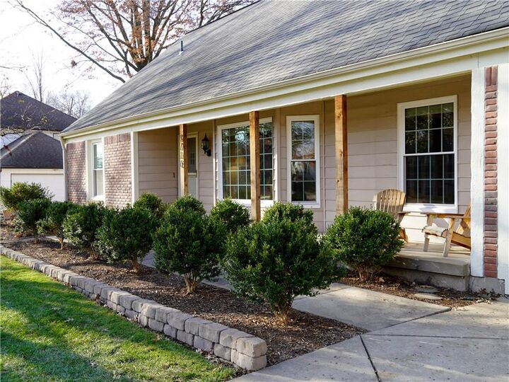 Property Photo:  9716 Outlook Drive  KS 66207 