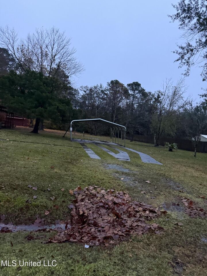 Property Photo:  0 Oak Street  MS 39565 