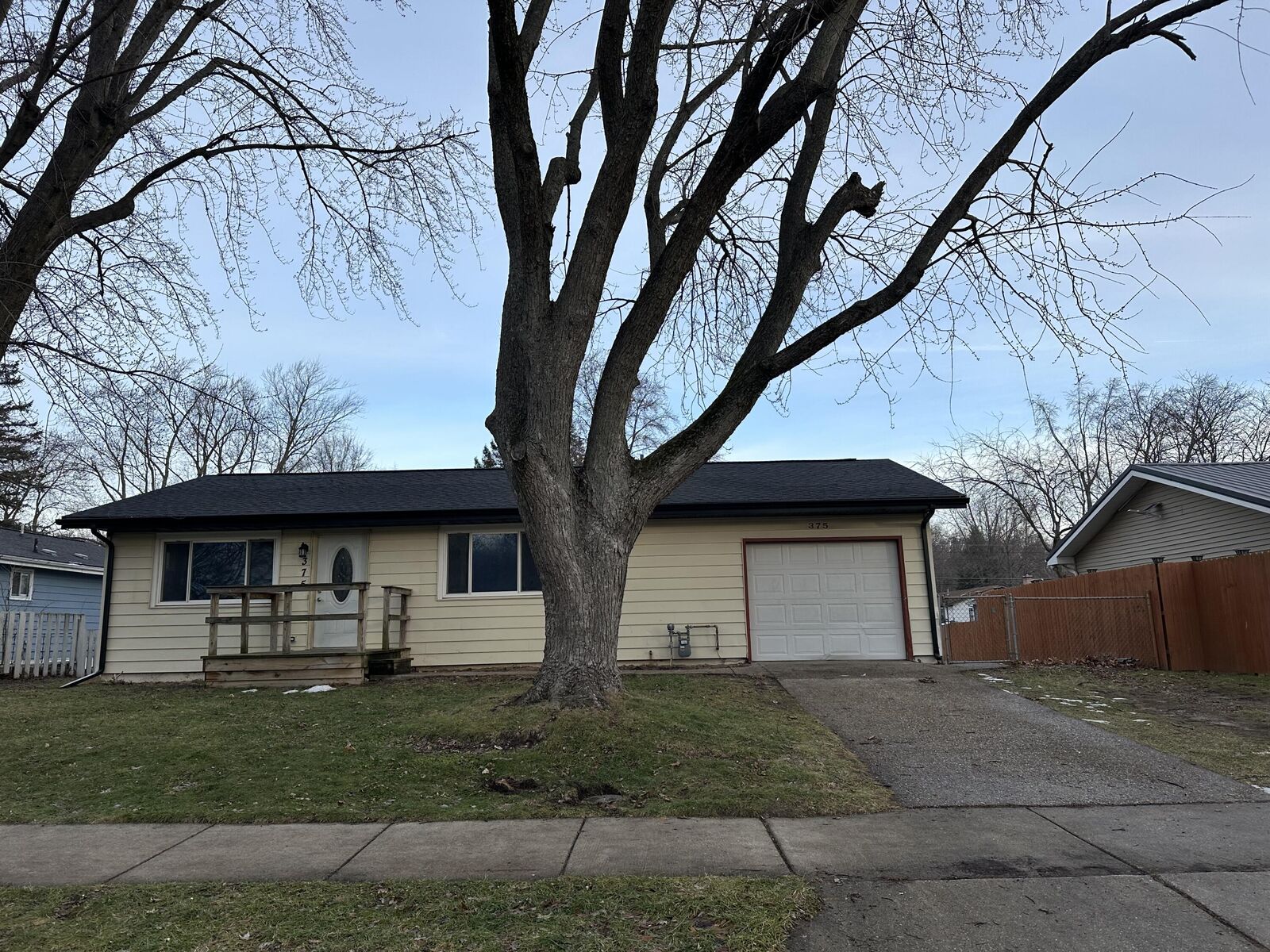 Property Photo:  375 Garry Street  MI 49038 