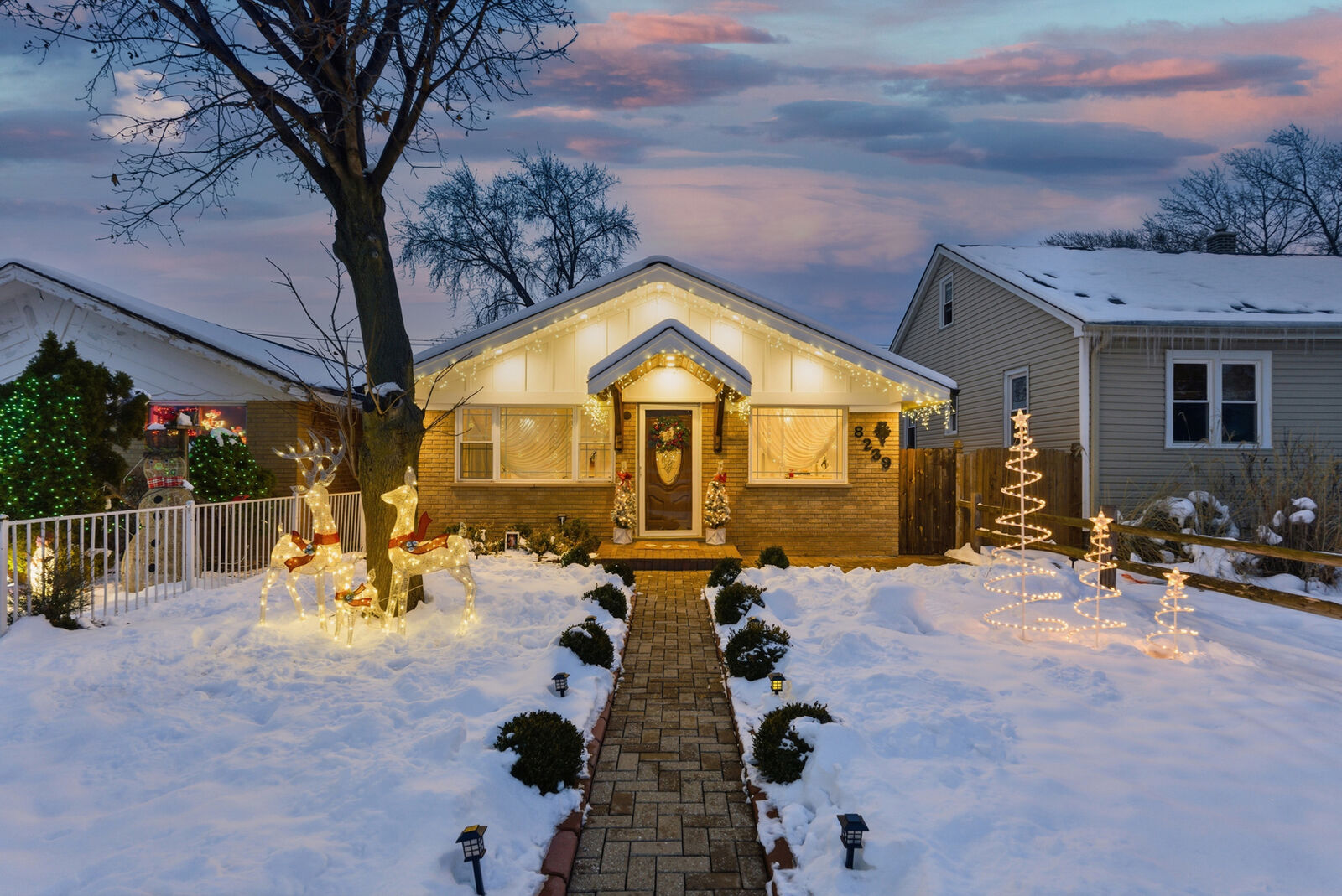 Property Photo: 8239 Sayre Avenue IL 60459