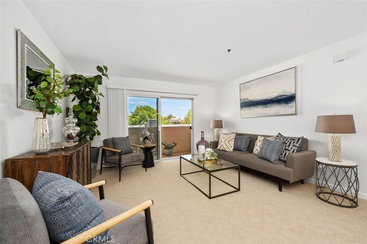 Property Photo:  4501 Cedros Avenue 338  CA 91403 