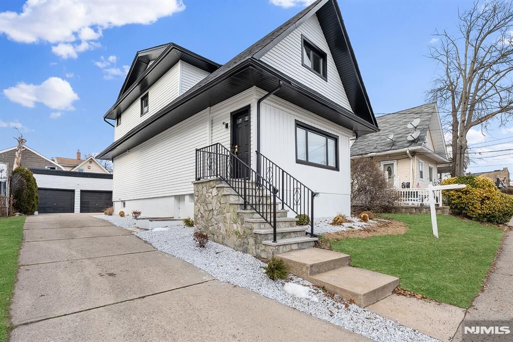 Property Photo:  290 Queen Anne Road  NJ 07666 