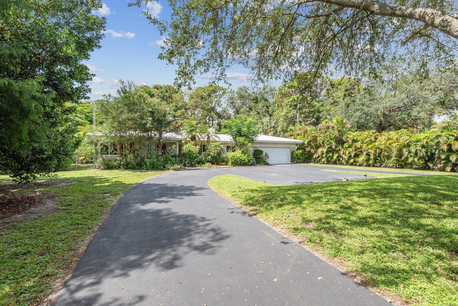 Property Photo:  4316 SW 6th Street  FL 33317 