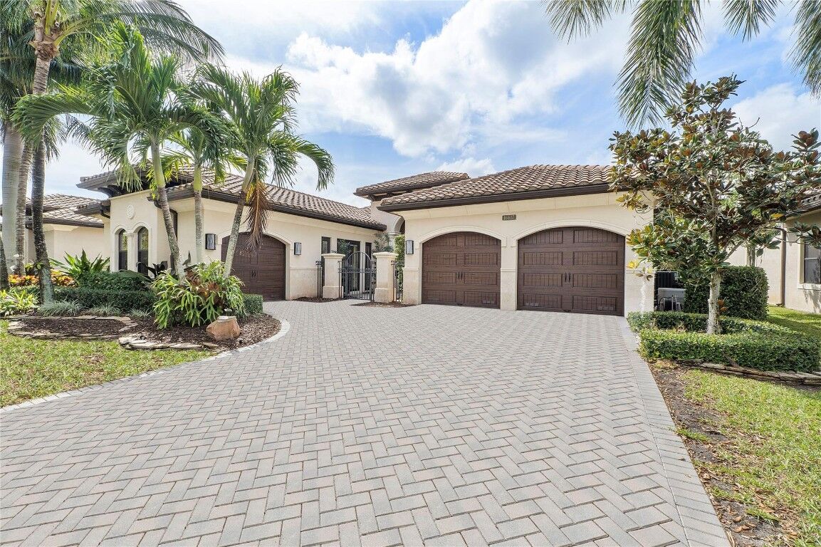 Property Photo:  16607 Chesapeake Bay Court  FL 33446 