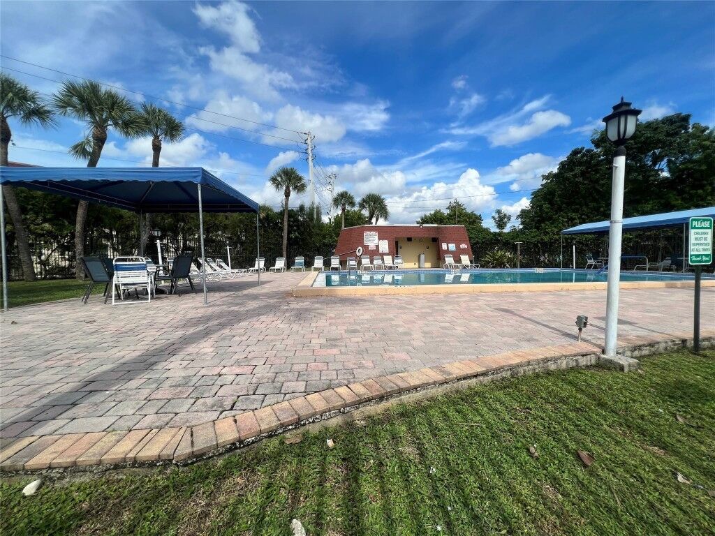 Property Photo:  2271 NW 47th Terrace 109  FL 33313 