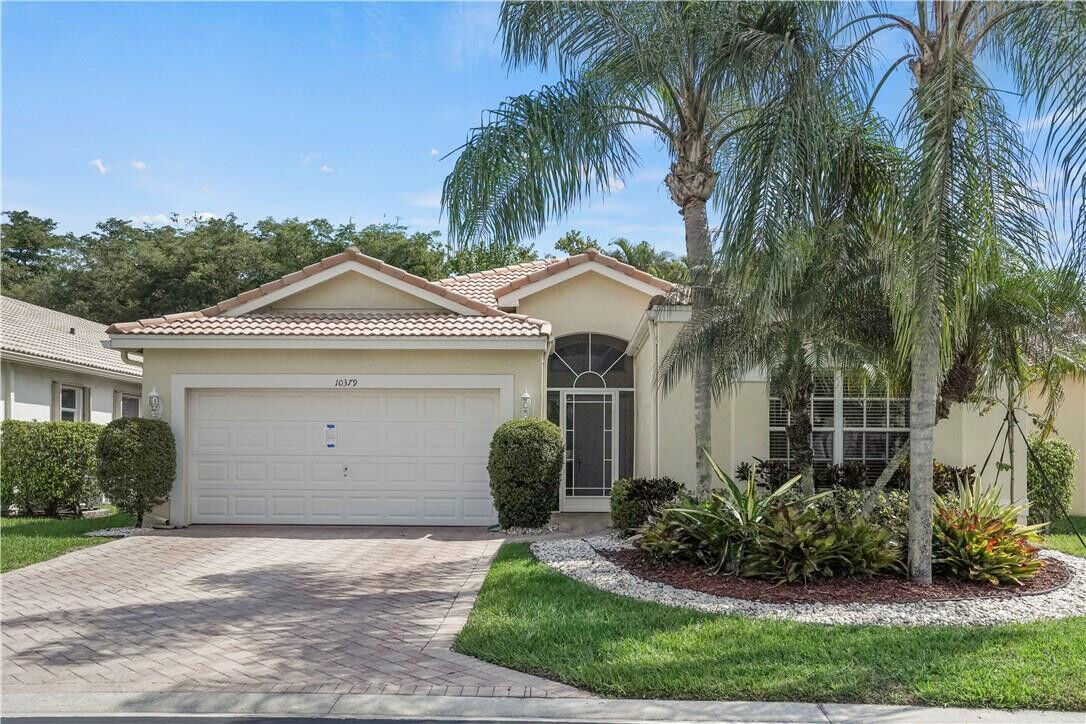Property Photo: 10379 Utopia Circle FL 33437