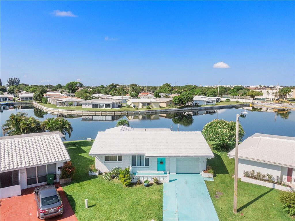 Property Photo: 8610 NW 59th Street FL 33321