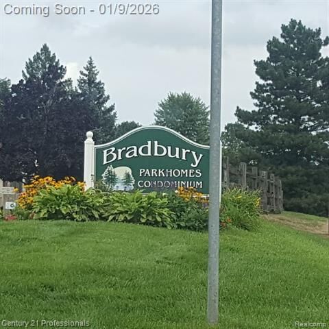 Property Photo:  40705 Newport Drive  MI 48170 