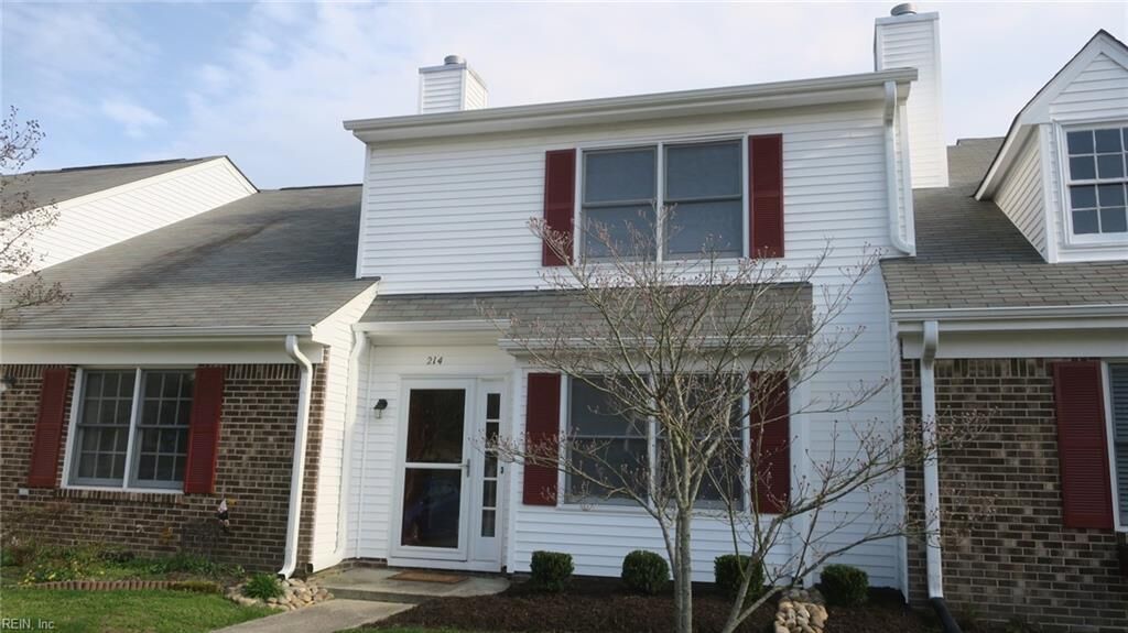Property Photo:  214 Manchester Way  VA 23692 
