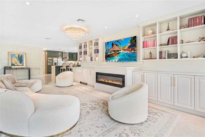 Property Photo:  1302 Fillmore St  FL 33019 