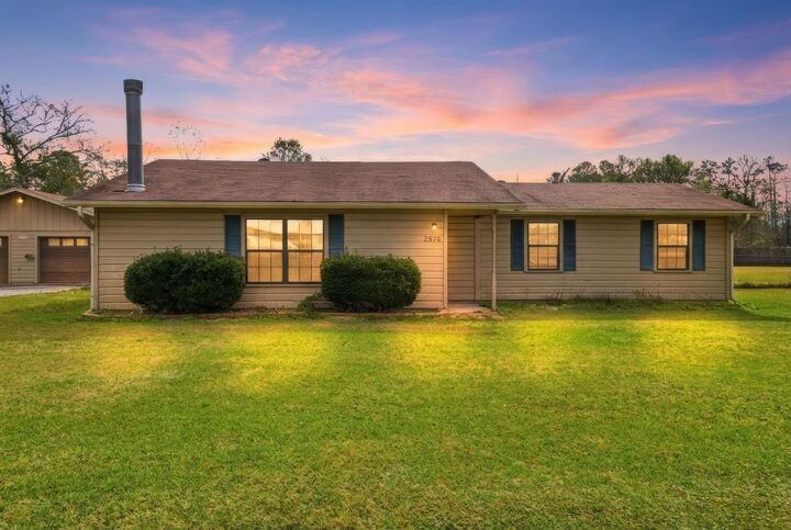 Property Photo:  2570 Roosevelt  TX 77662 
