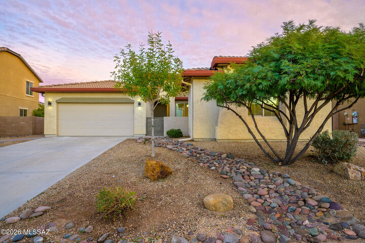 Property Photo:  12402 N Bufflehead Drive  AZ 85653 